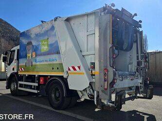 2014-renault-d-wide-1435536-46186759