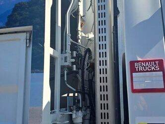 2014-renault-d-wide-1435536-46186764