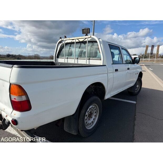 2001 MITSUBISHI L200-46186856