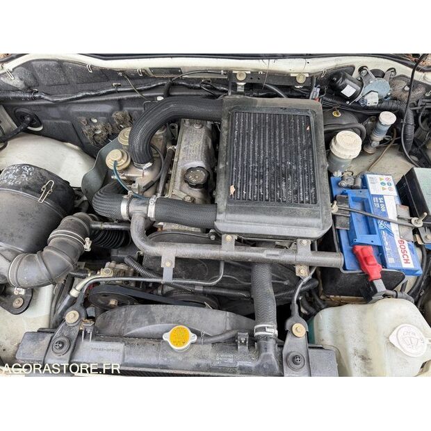 2001 MITSUBISHI L200-46186860