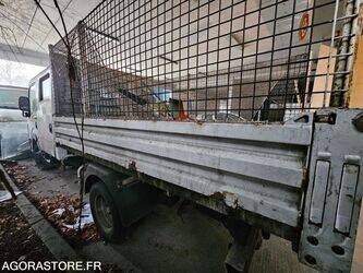 2009-renault-maxity-1435539-46186866