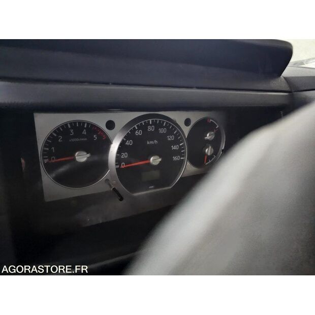 2009 Renault Maxity-46186874