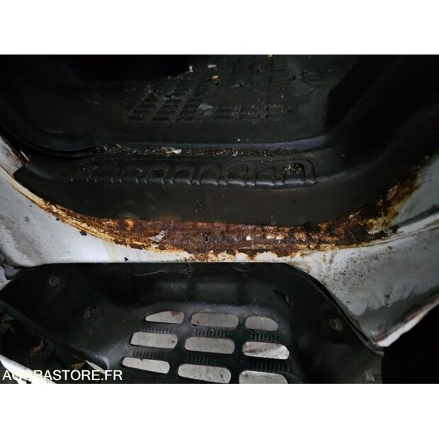 2009 Renault Maxity-46186878