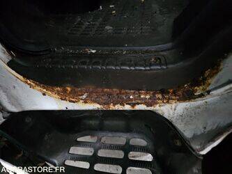 2009-renault-maxity-1435539-46186878