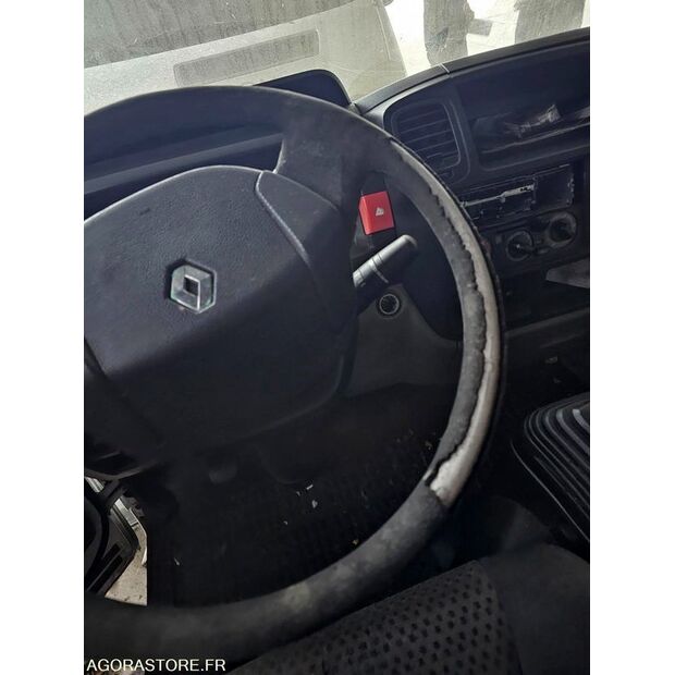 2009 Renault Maxity-46186879