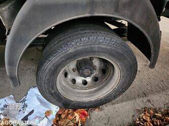 2009-renault-maxity-1435539-46186892