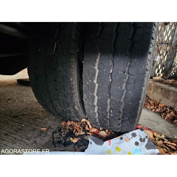 2009 Renault Maxity-46186893