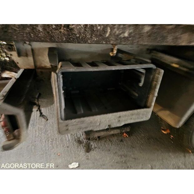 2009 Renault Maxity-46186898