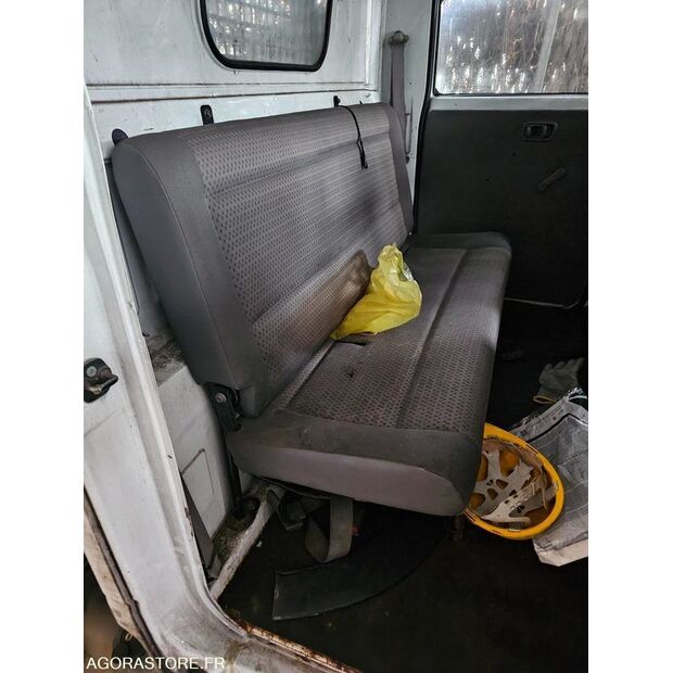 2009 Renault Maxity-46186905