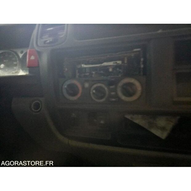 2009 Renault Maxity-46186909