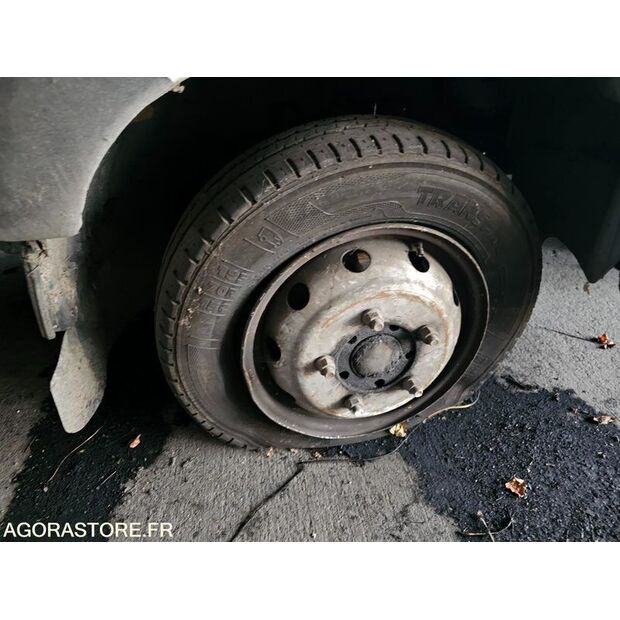 2009 Renault Maxity-46186914