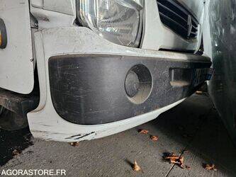 2009-renault-maxity-1435539-46186917