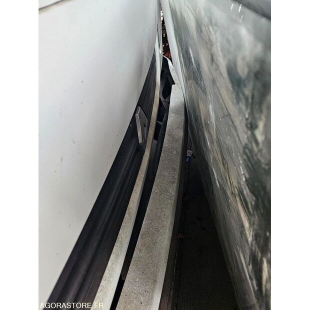 2009 Renault Maxity-46186918