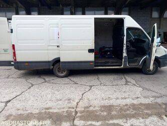 2013-iveco-35c15-1435540-46186964