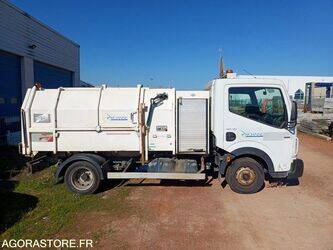 2010-renault-maxity-1435550-46187106