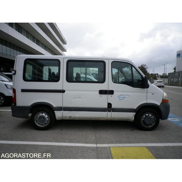 2010 رينو Master-46187178