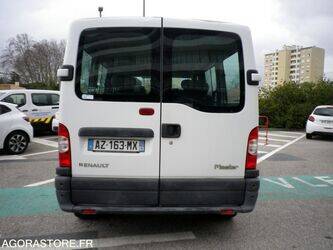 2010-renault-master-1435560-46187179