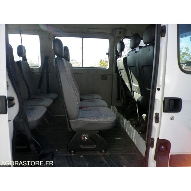 2010 رينو Master-46187181