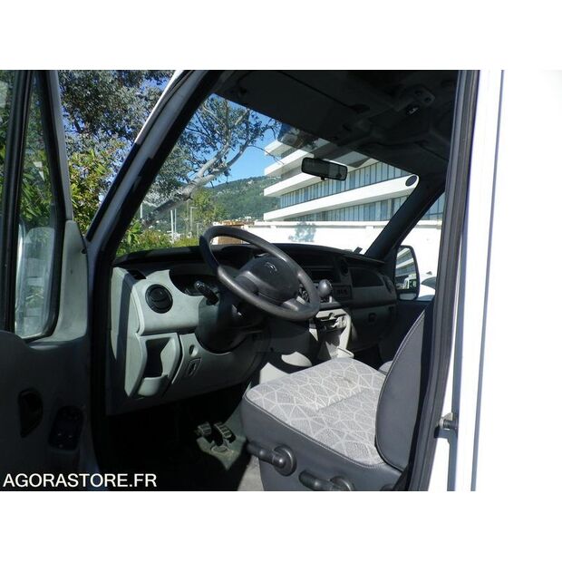 2010 رينو Master-46187182