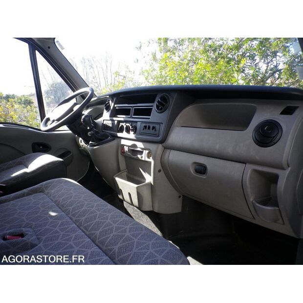 2010 رينو Master-46187184