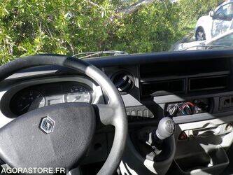 2010-renault-master-1435560-46187186