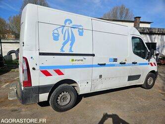 2012-renault-master-1435563-46187206