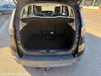 2013-renault-scenic-46187375