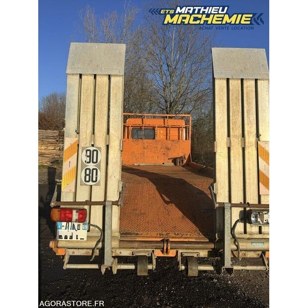 2002 مرسيدس بنز 1018-46187405