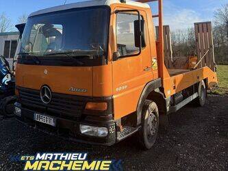 2002-mercedes-benz-1018-1435579-46187413