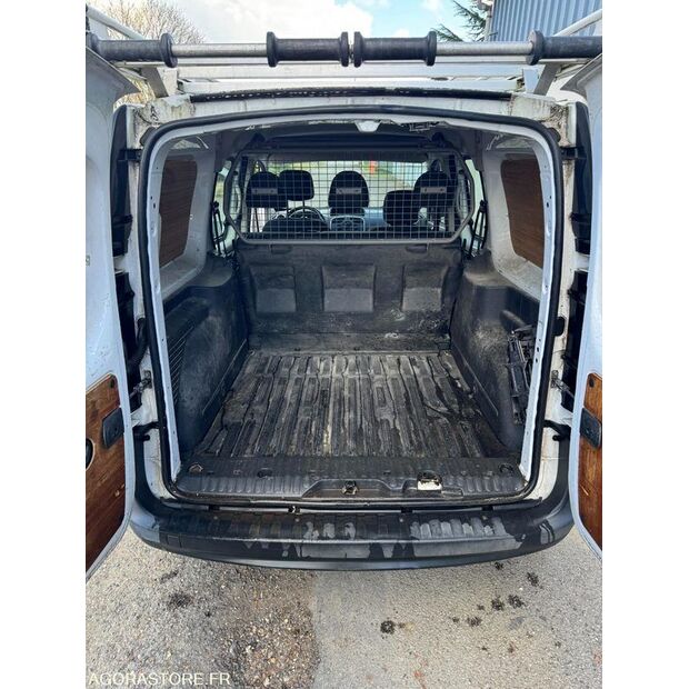 2017 Renault Kangoo-46188038