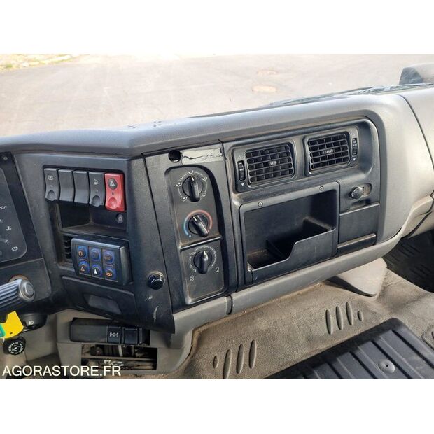 2001 Renault PREMIUM-46188111