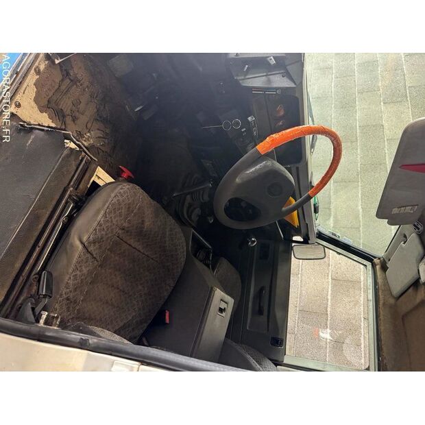 2000 Land Rover Defender-46188223