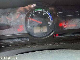 2009-renault-premium-1435068-46188327