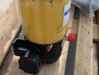 2025-komatsu-skf-greasing-pump-425-s95-8420-46189894