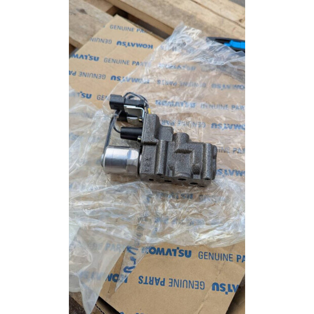 2025 Komatsu VALVA ASSY 14X-15-00022-46190101