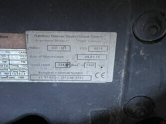 2015-compair-c200-1435693-46190331