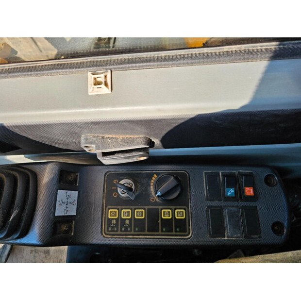 2008 Hyundai R210LC-7A-46191307