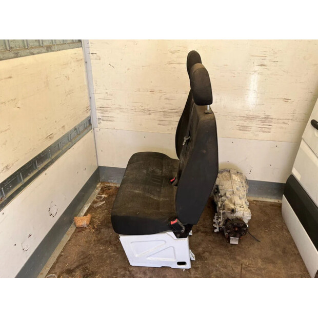 Mercedes-Benz SPRINTER-46191713