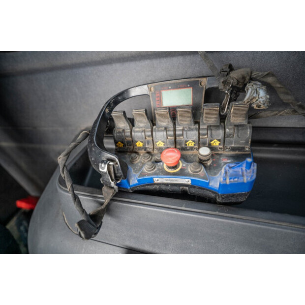 2017 رينو C460-46191986