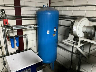 صورة ل متنوع 1998 Zani 1000