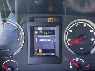 2012-scania-r500-1435754-46192157