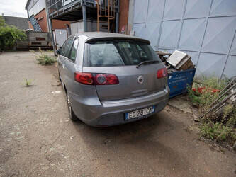 2010-fiat-croma-46192197