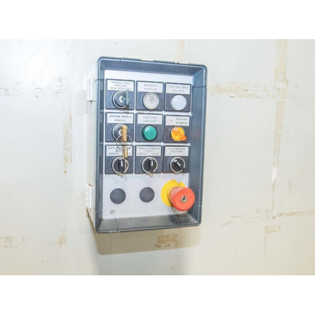 1999 Mandelli U/2500-46192375