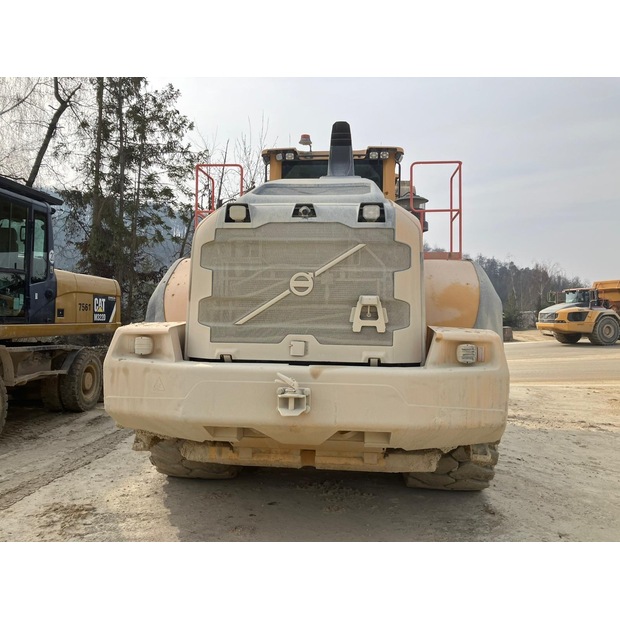 2017 Volvo L220H-46200669