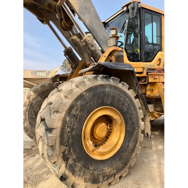 2017 Volvo L220H-46200670