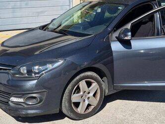 2015-renault-megane-1435523-46207037