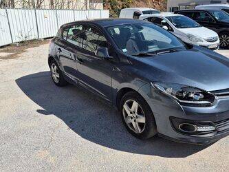 2015-renault-megane-1435523-46207040