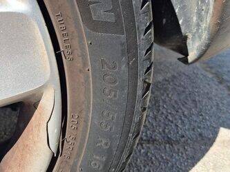 2015-renault-megane-1435523-46207043