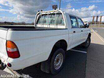 2001-mitsubishi-l200-1435538-46207184