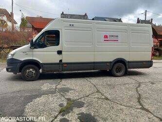 2013-iveco-35c15-1435540-46207194